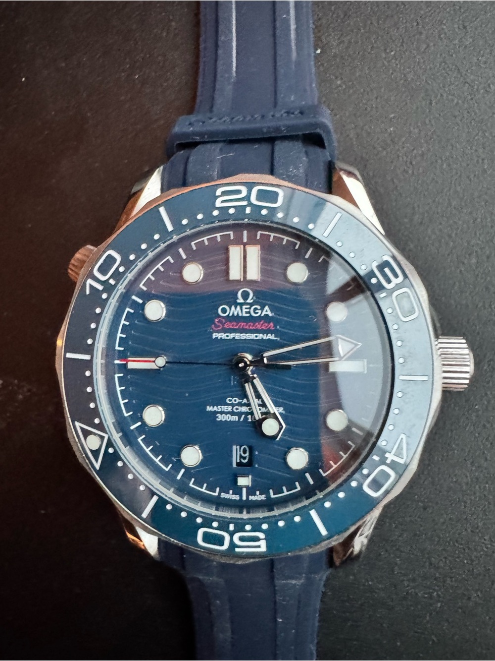 Omega Seamaster Diver 300M (42mm) Blue Dial, Blue Rubber Strap